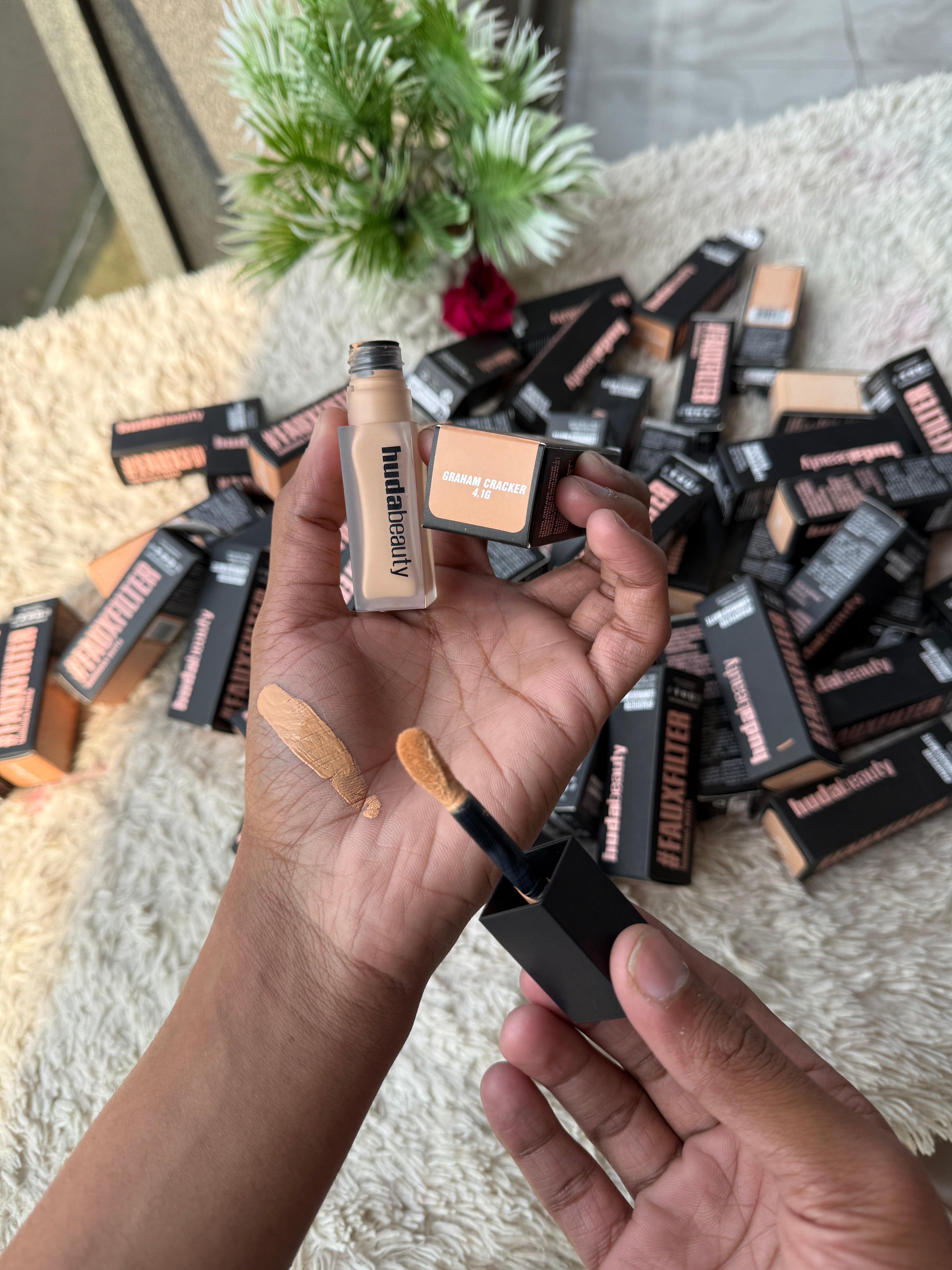 Huda Beauty #FAUXFILTER LUMINOUS MATTE CONCEALER