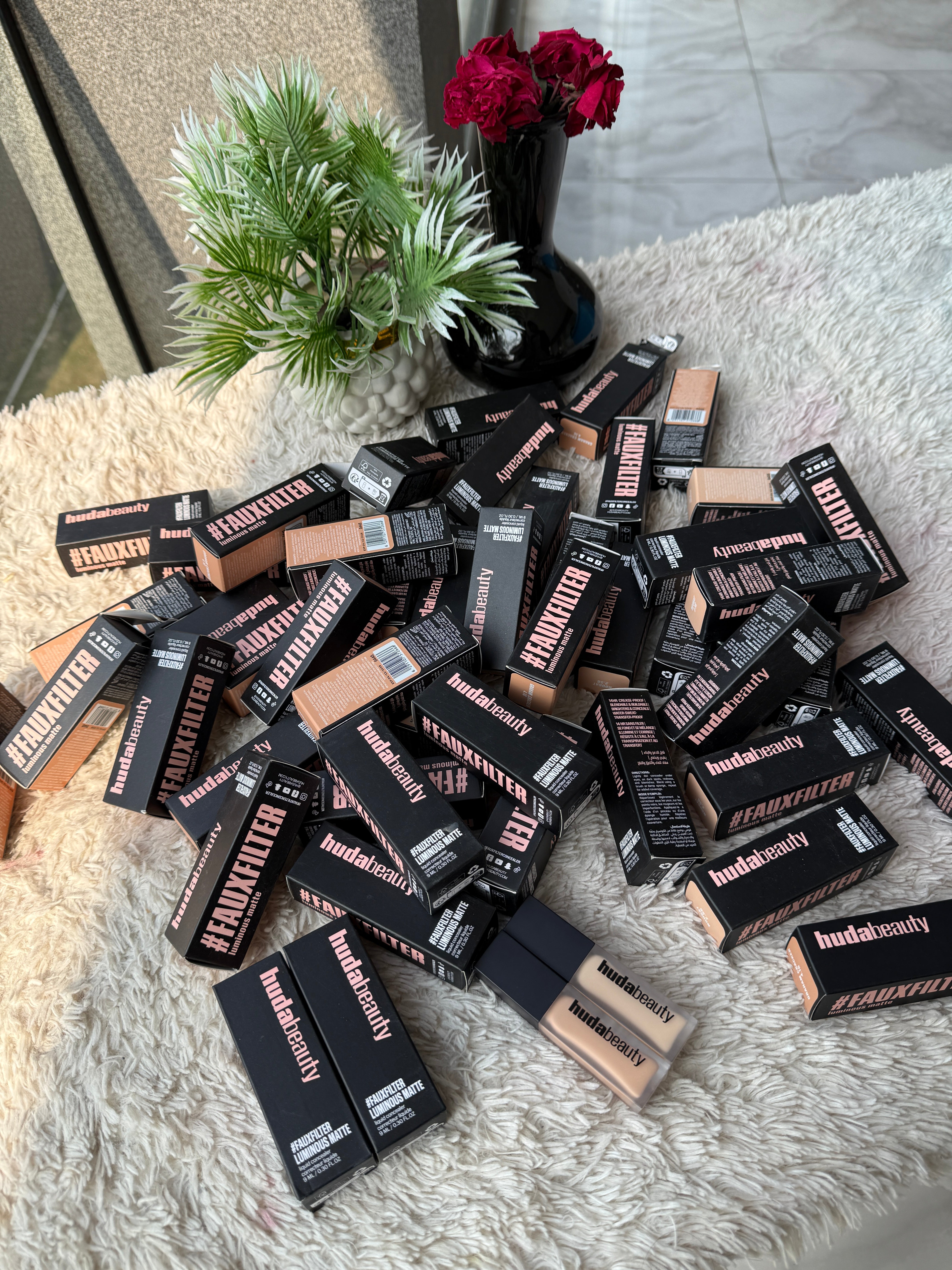 Huda Beauty #FAUXFILTER LUMINOUS MATTE CONCEALER