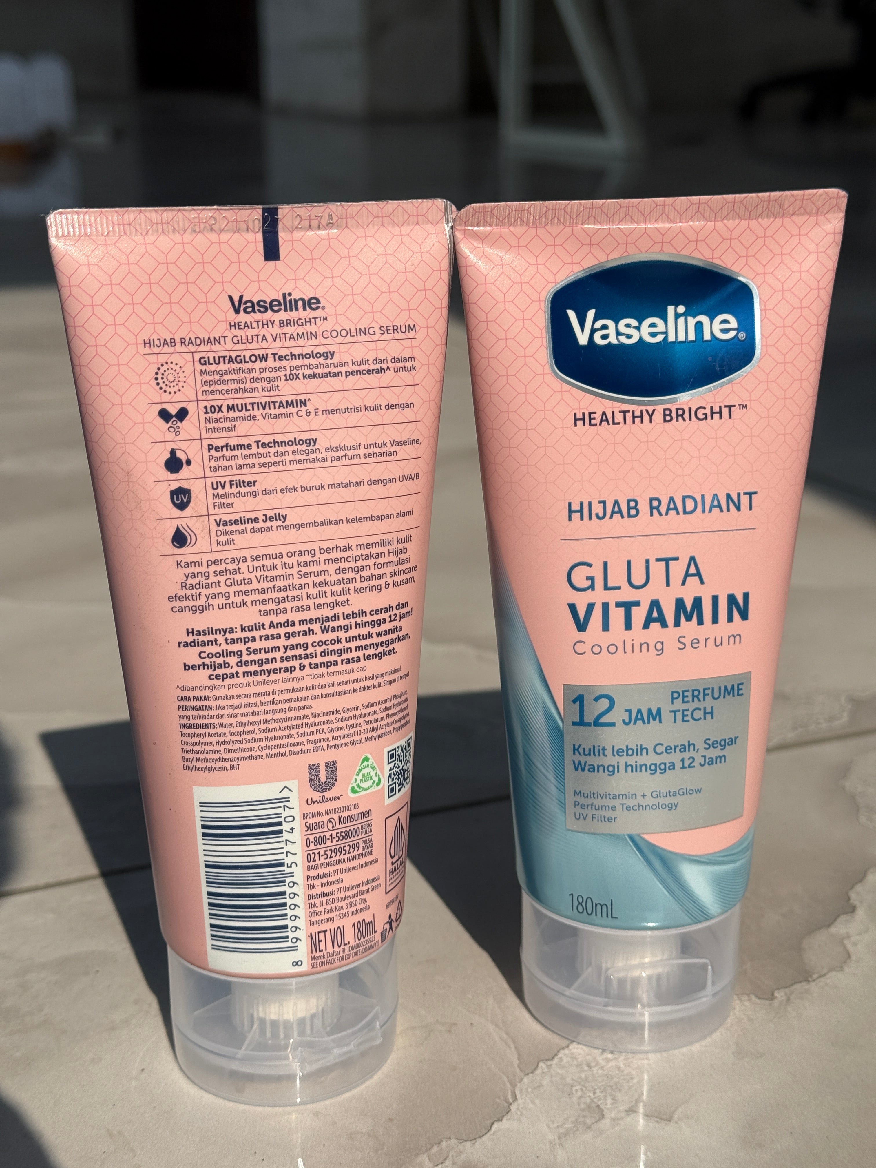 Vaseline Hijab Radiant Gluta Vitamin Cooling Body Serum 180ml