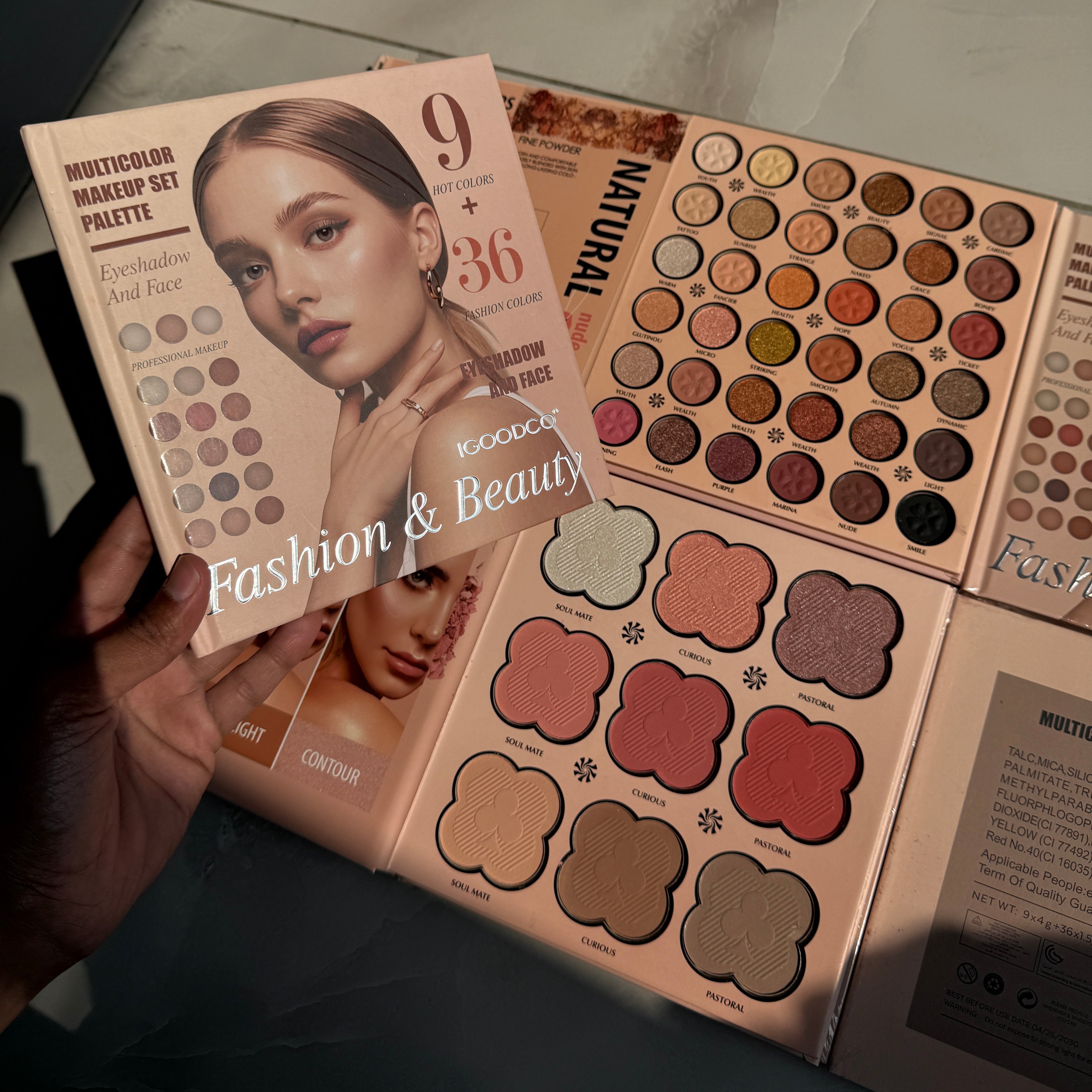 IGOODCO FASHION & BEAUTY EYE SHADOW AND FACE PALLET