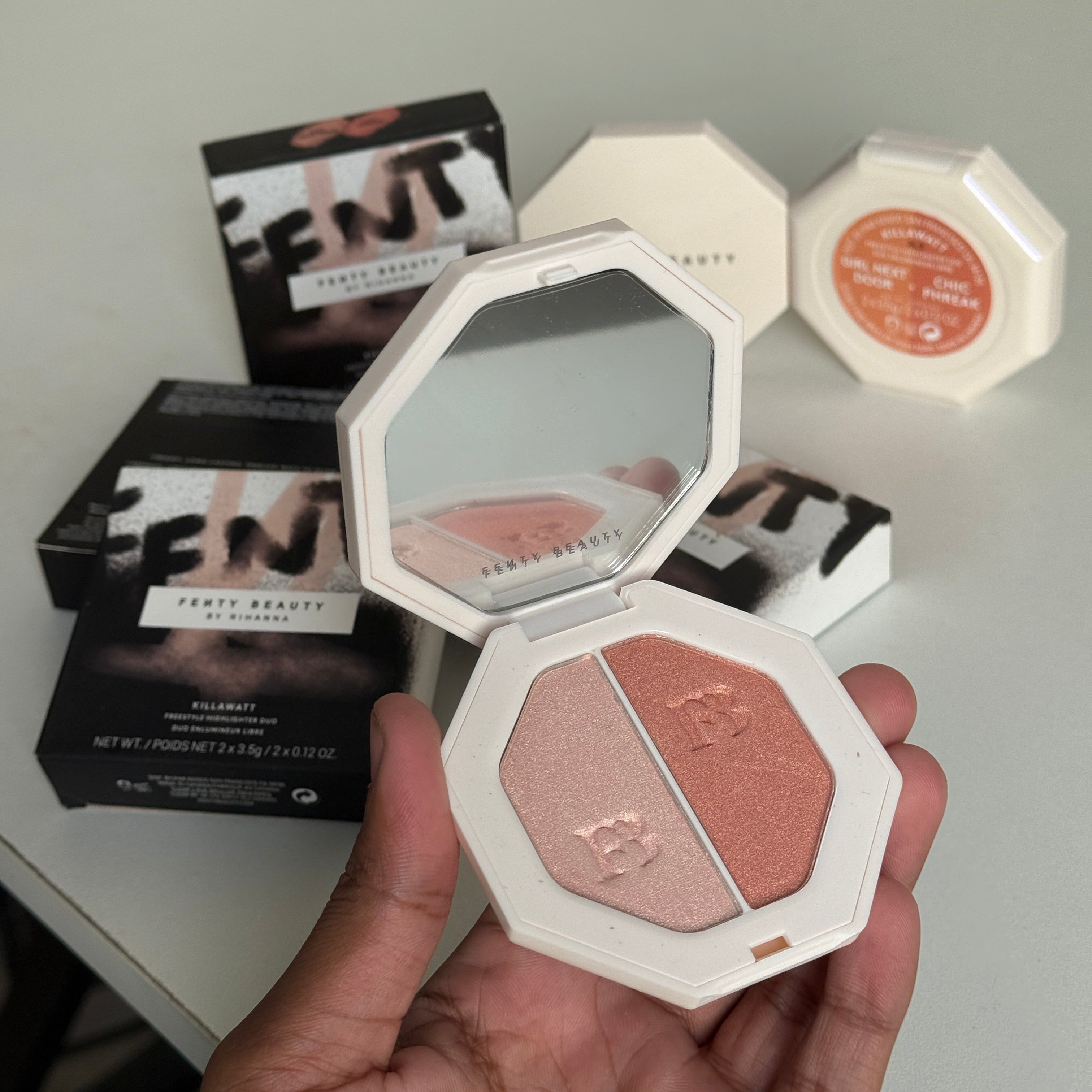 Fenty Beauty Killawatt Freestyle Highlighter Duo (Girl Next Door & Chic Phreak)