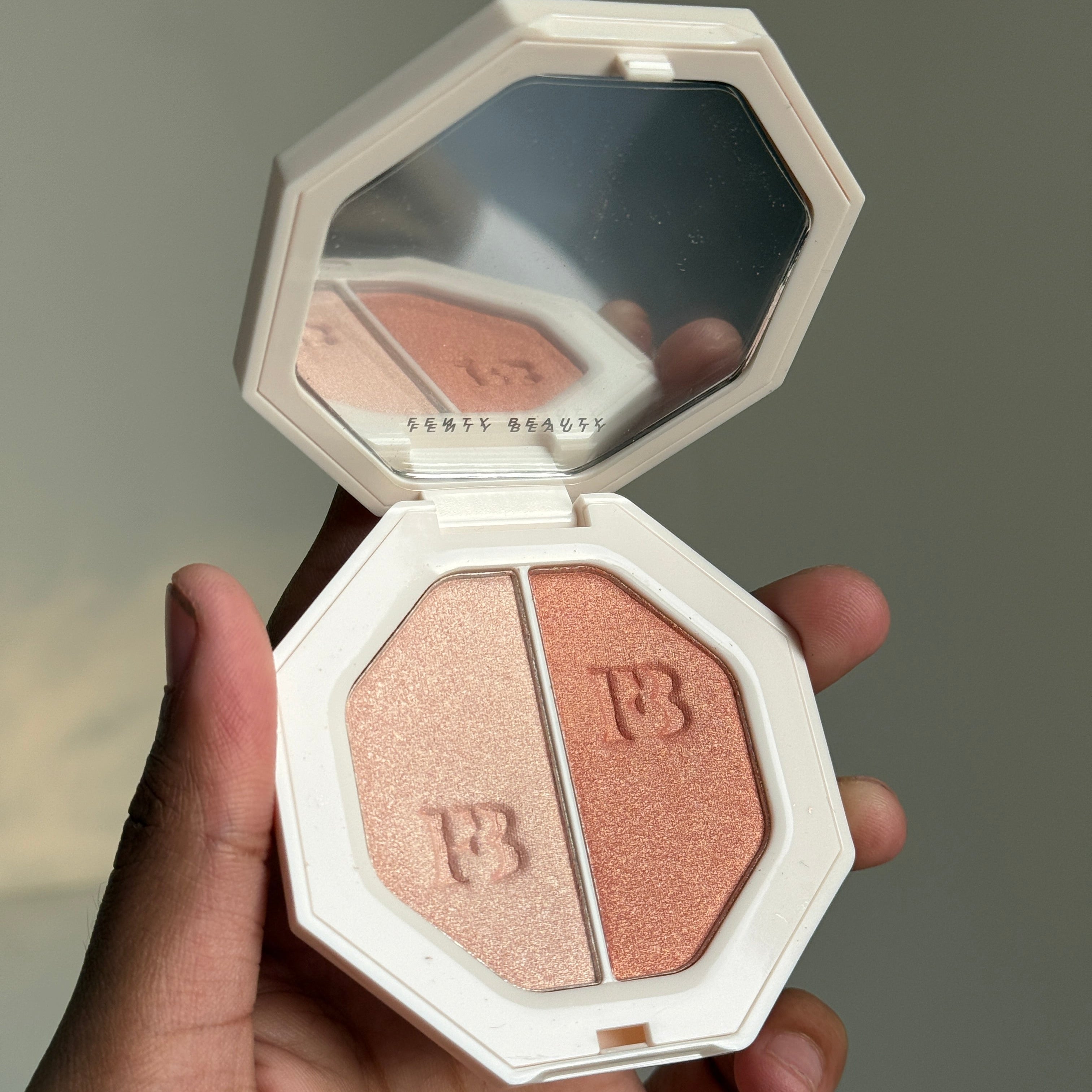 Fenty Beauty Killawatt Freestyle Highlighter Duo (Girl Next Door & Chic Phreak)