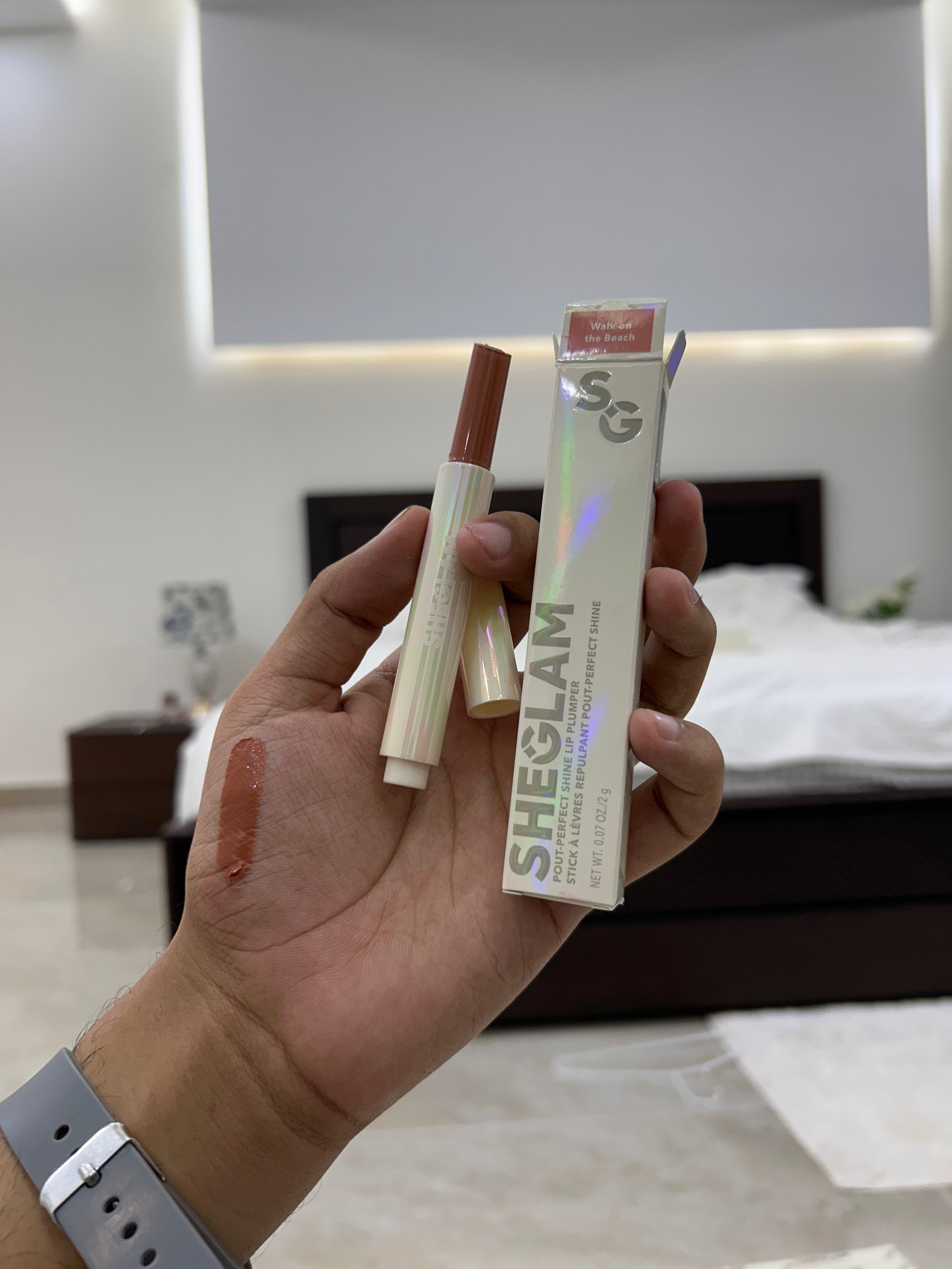 SHEGLAM POUT-PERFECT SHINE LIP PLUMPER