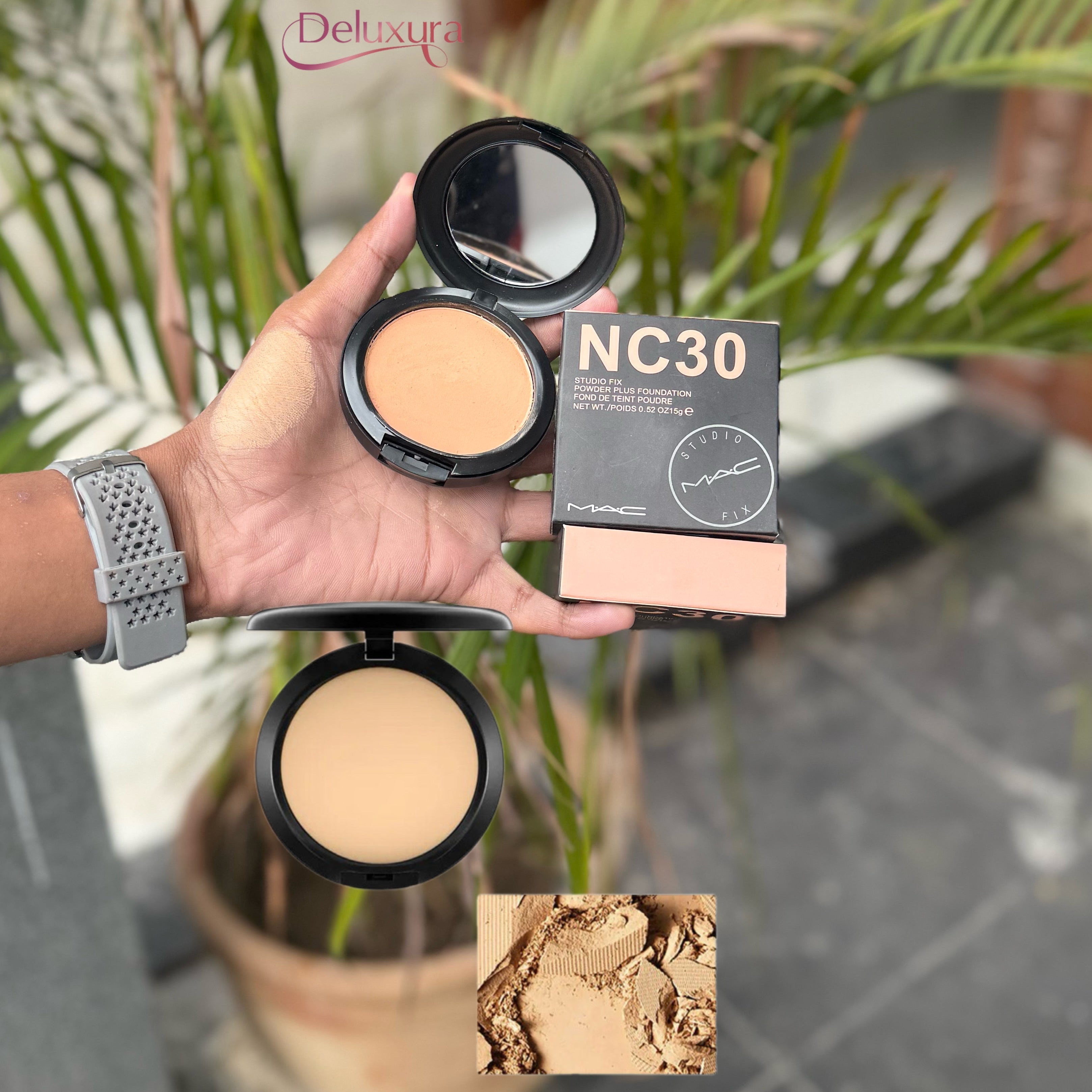 Mac Studio fix powder plus foundation (new pakaging of MAC )