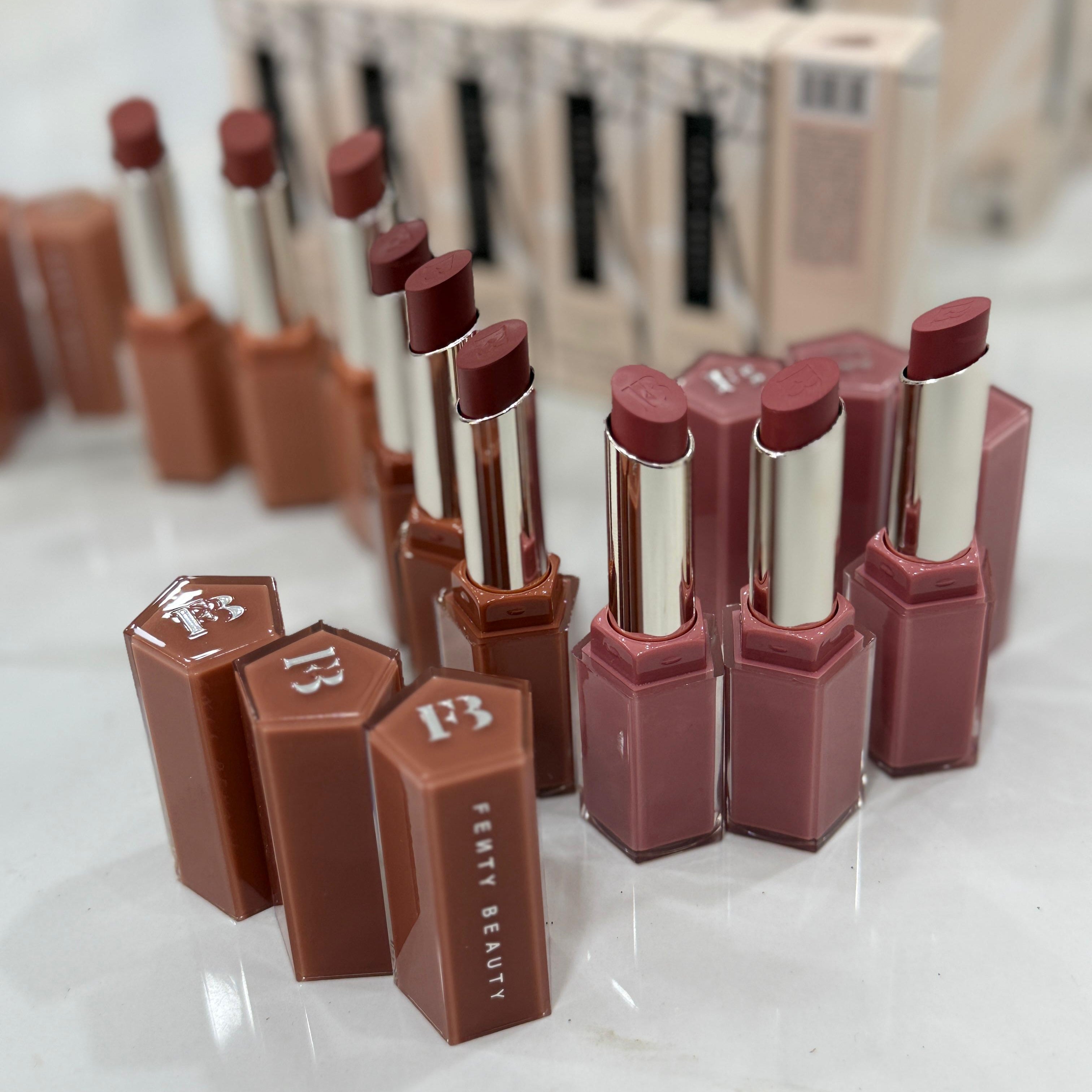 FENTY BEAUTY GLOSS BOMB LIPSTICK