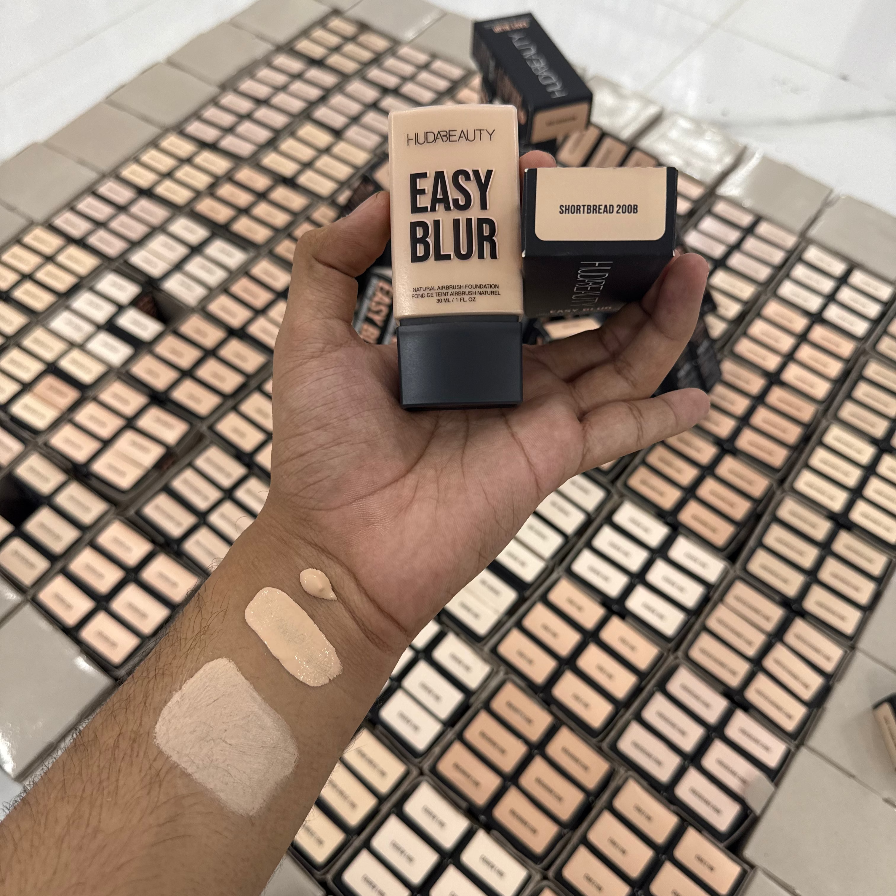 Huda Beauty Easy Blur Natural Airbrush Foundation with Niacinamide
